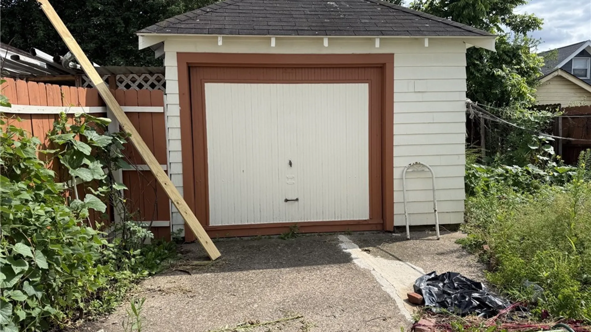 Property at 29 Rounds Avenue, Buffalo, NY 14215 14