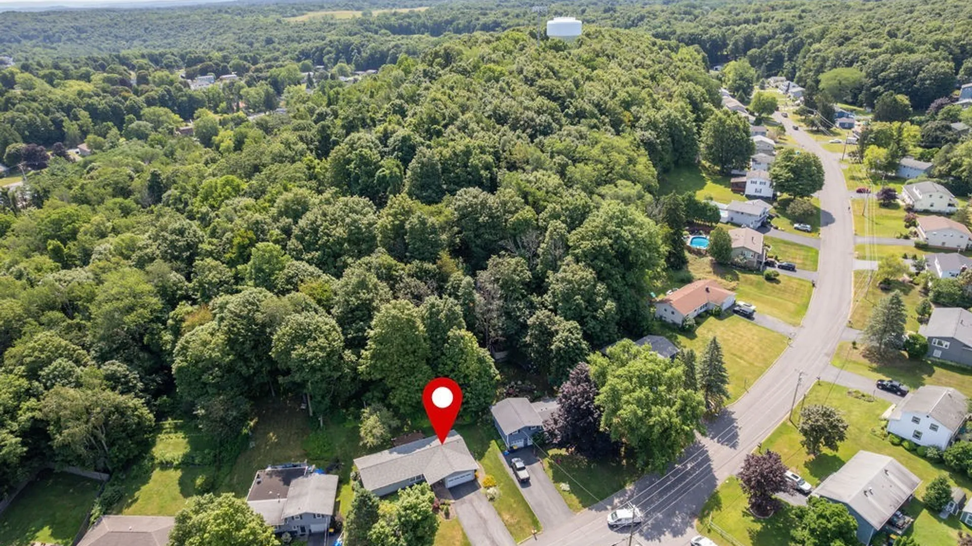 Property at 307 Oakridge Drive, Camillus, NY 13031 36