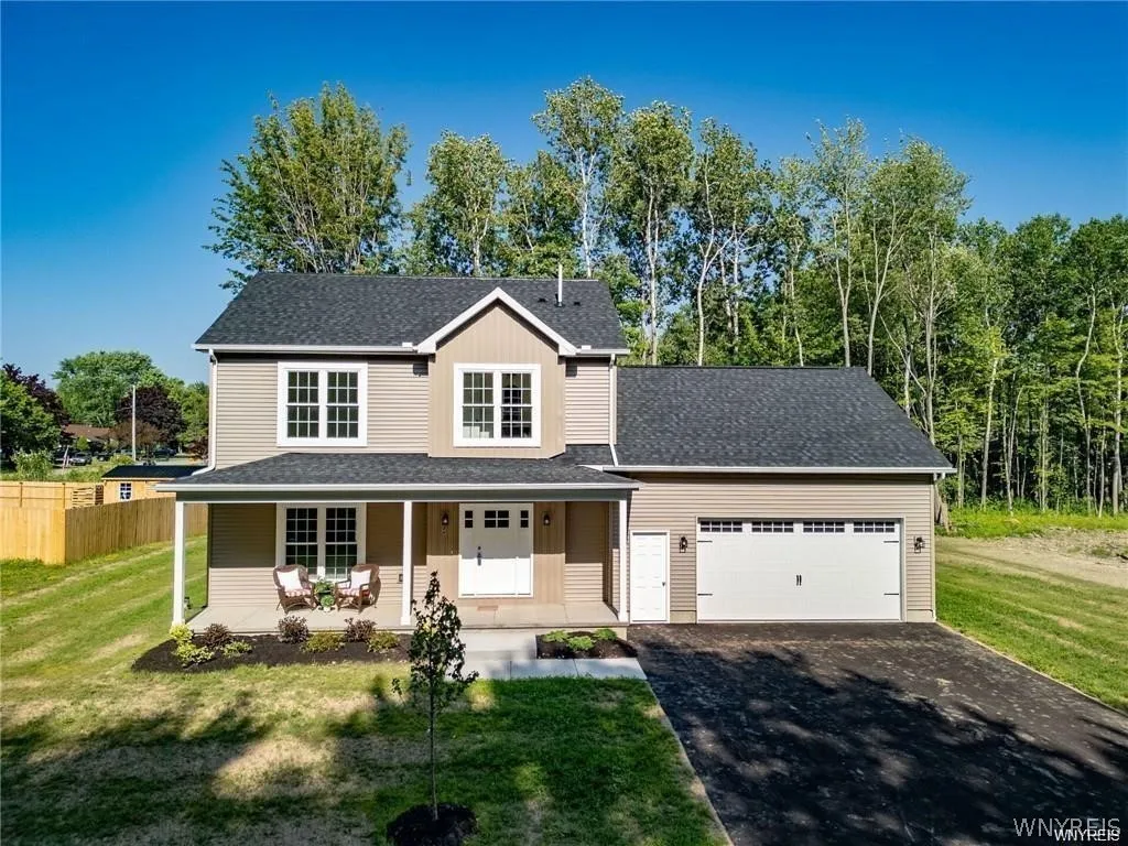 Property at 26 Rosalind Dr, Evans, NY 14006