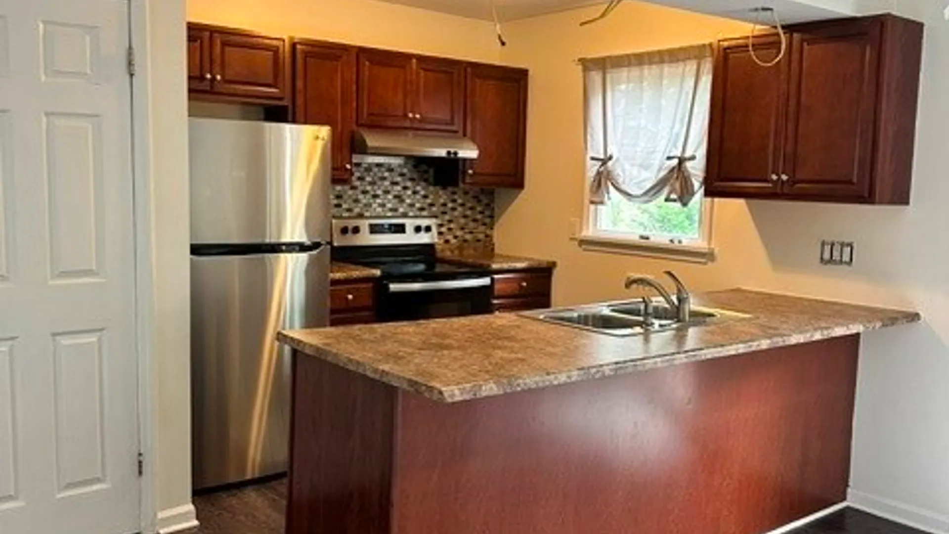 Property at 6437 Sterling Circle, Victor, NY 14564 4