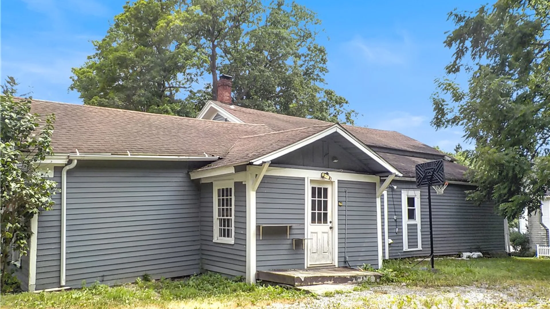 Property at 25 N Academy Street, Middlebury, NY 14591 4