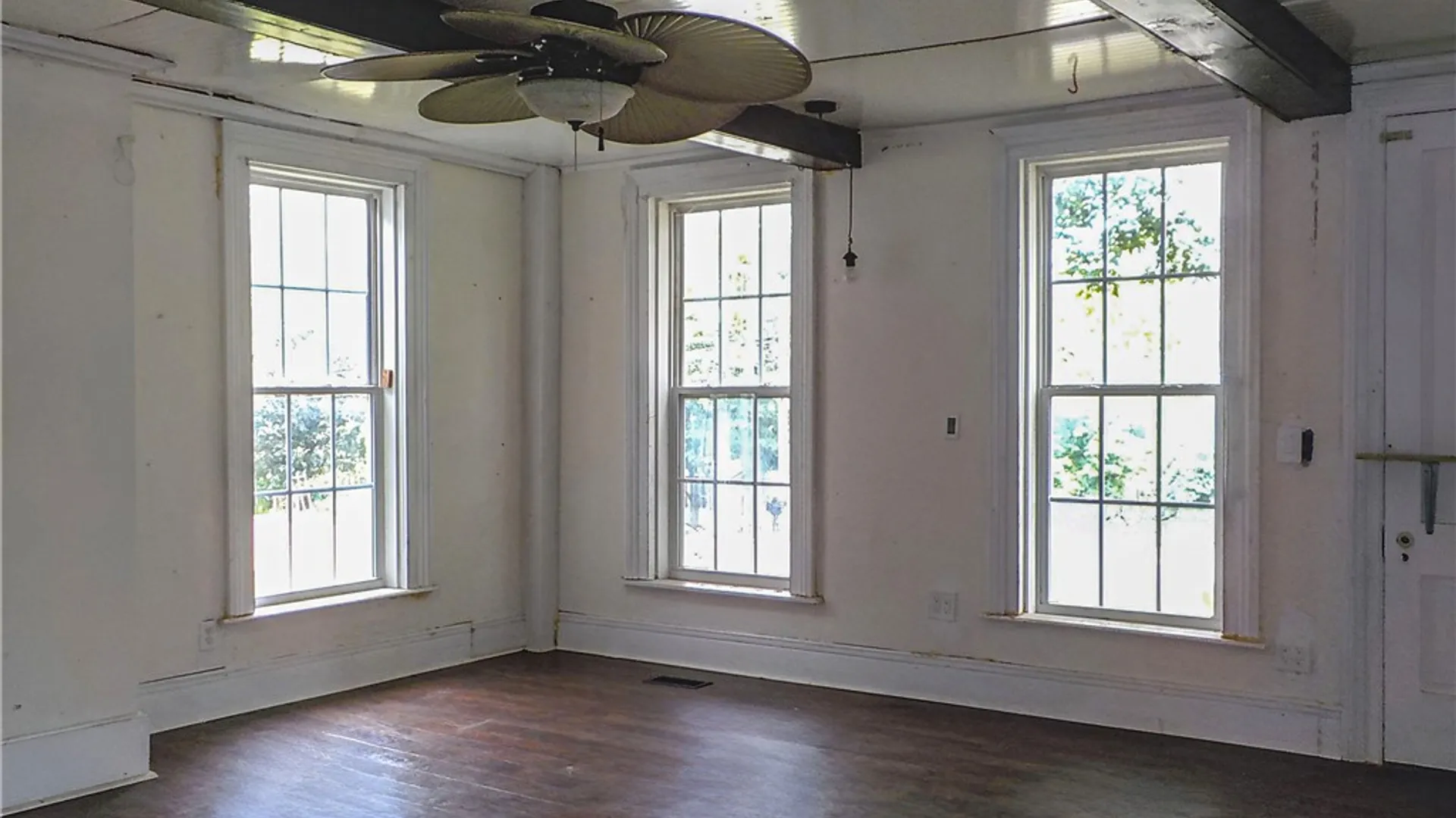 Property at 25 N Academy Street, Middlebury, NY 14591 7