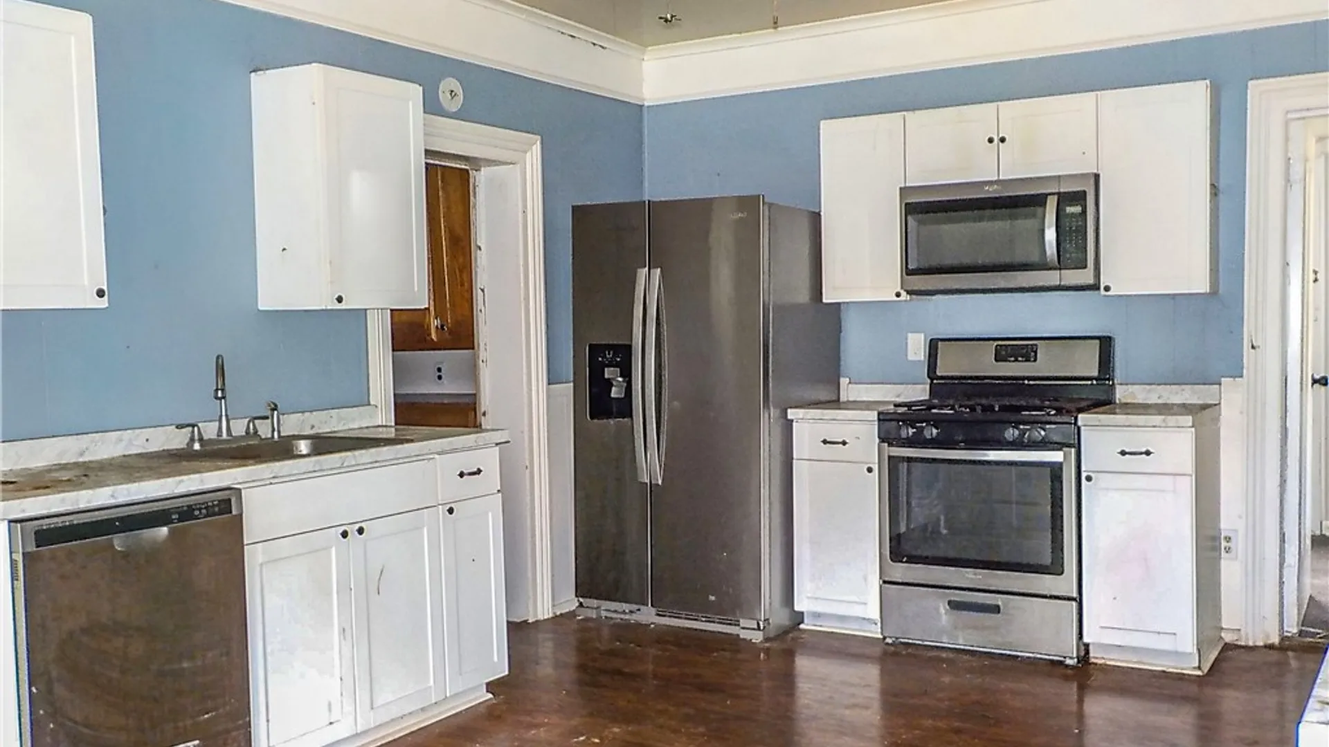 Property at 25 N Academy Street, Middlebury, NY 14591 9