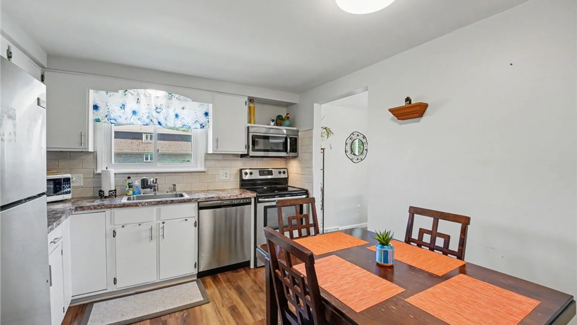 Property at 120 Old Lyme Drive, Amherst, NY 14221 18