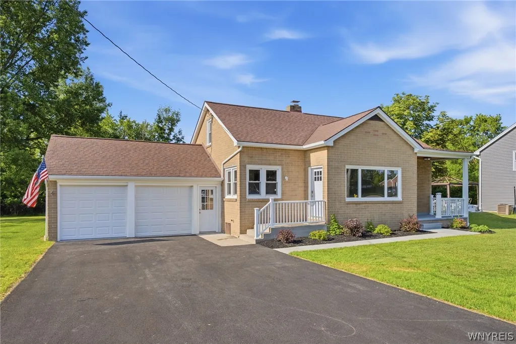 Property at 5189 Lake Avenue, Orchard Park, NY 14127