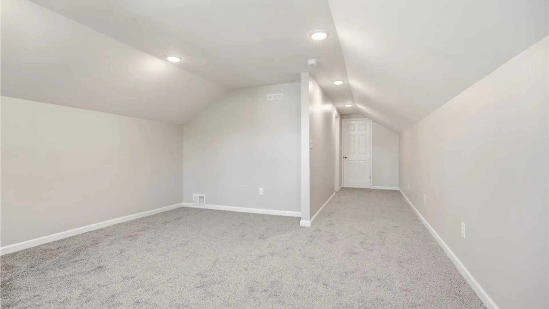 Property at 5189 Lake Avenue, Orchard Park, NY 14127 30
