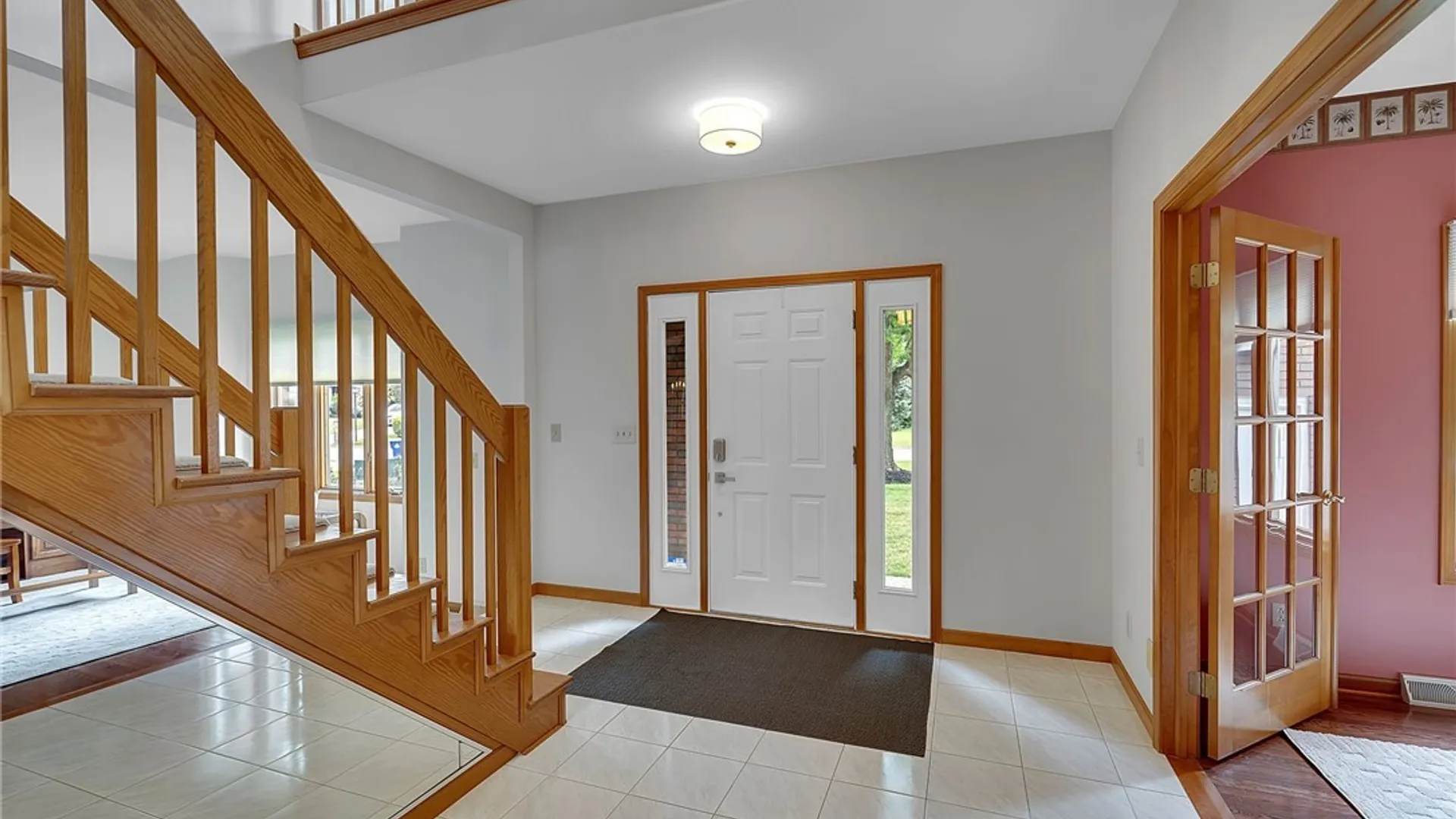 Property at 9530 Cobblestone Dr, Clarence, NY 14031 6