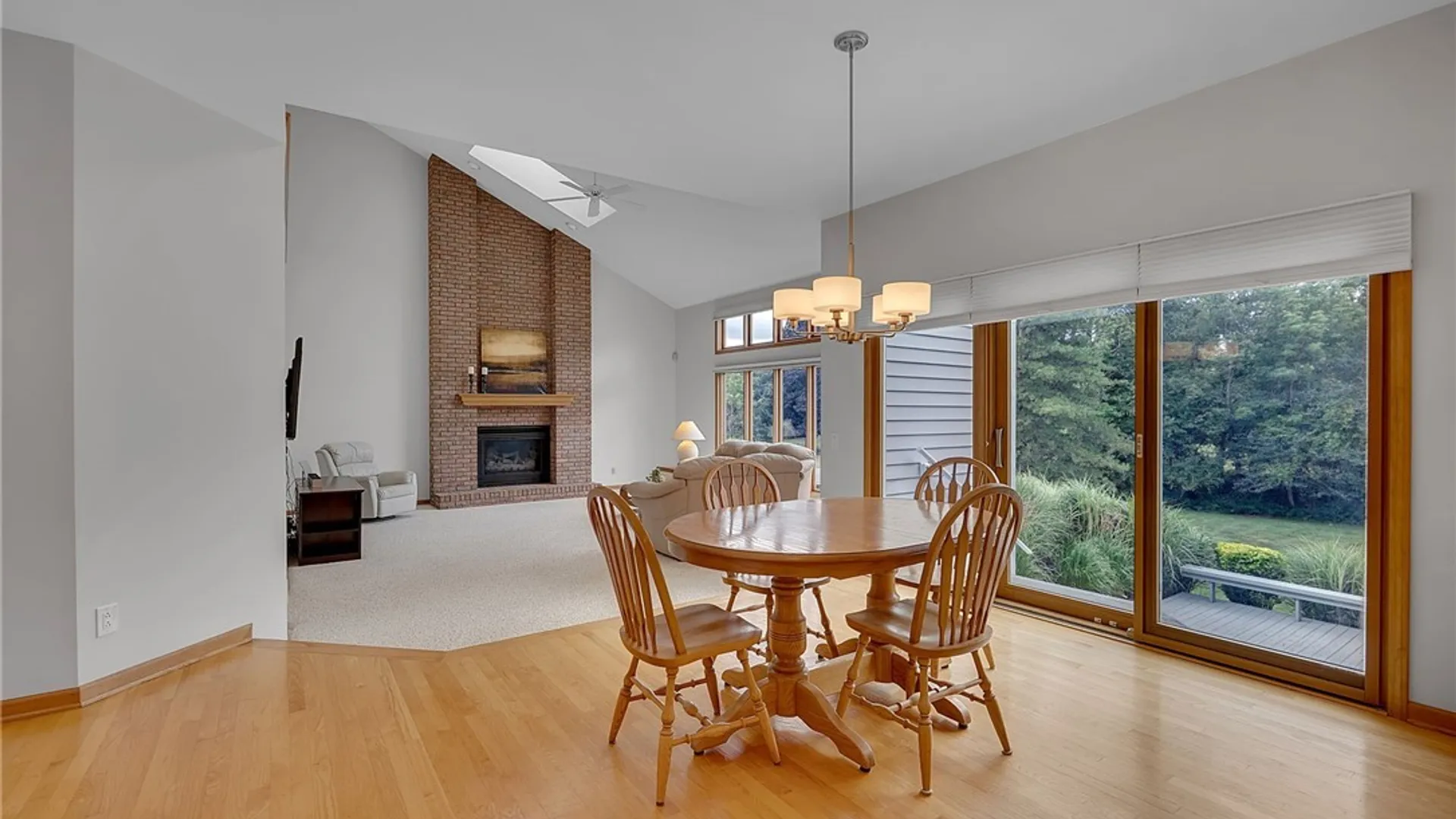 Property at 9530 Cobblestone Dr, Clarence, NY 14031 14