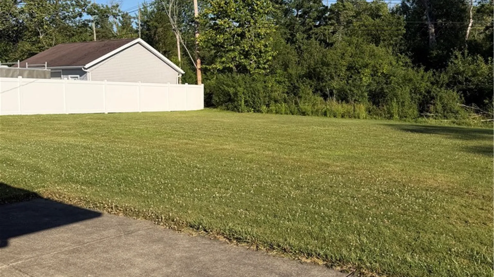 Property at 1629 S Bend Lane, Hamburg, NY 14085 44