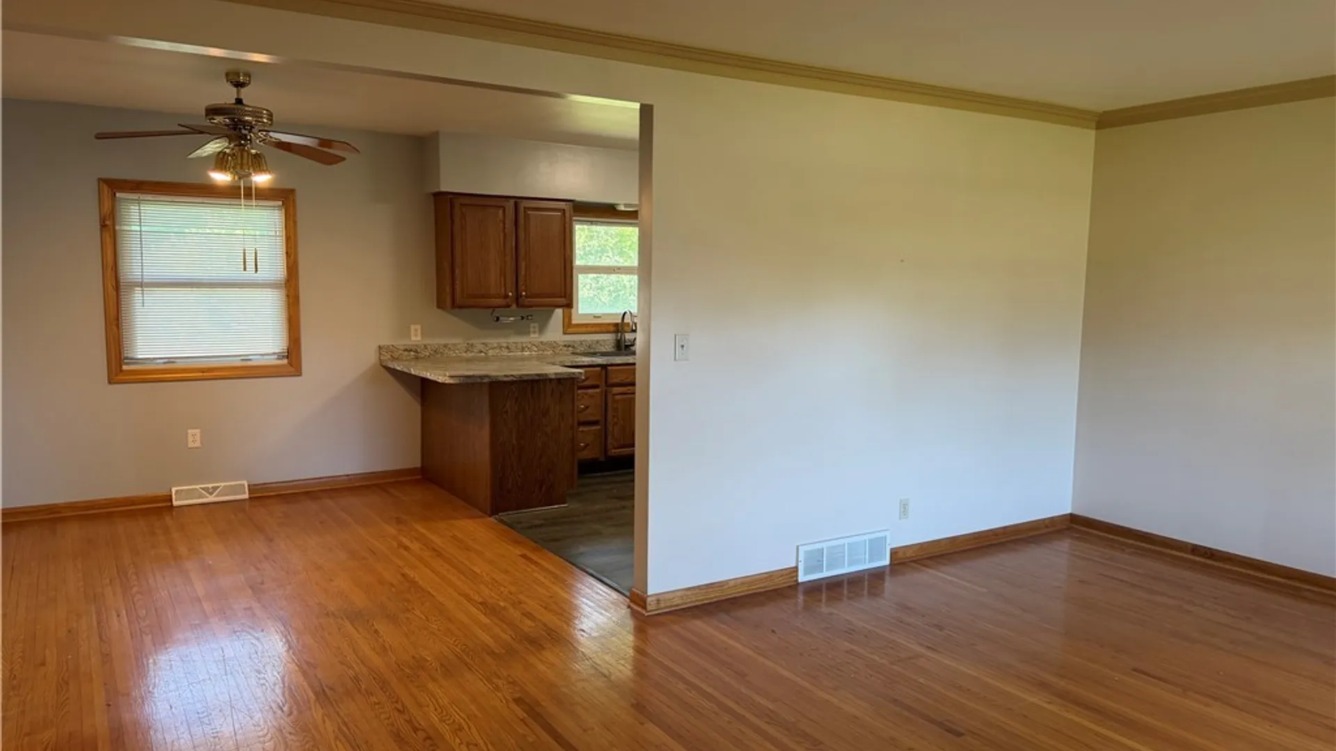 Property at 1629 S Bend Lane, Hamburg, NY 14085 6