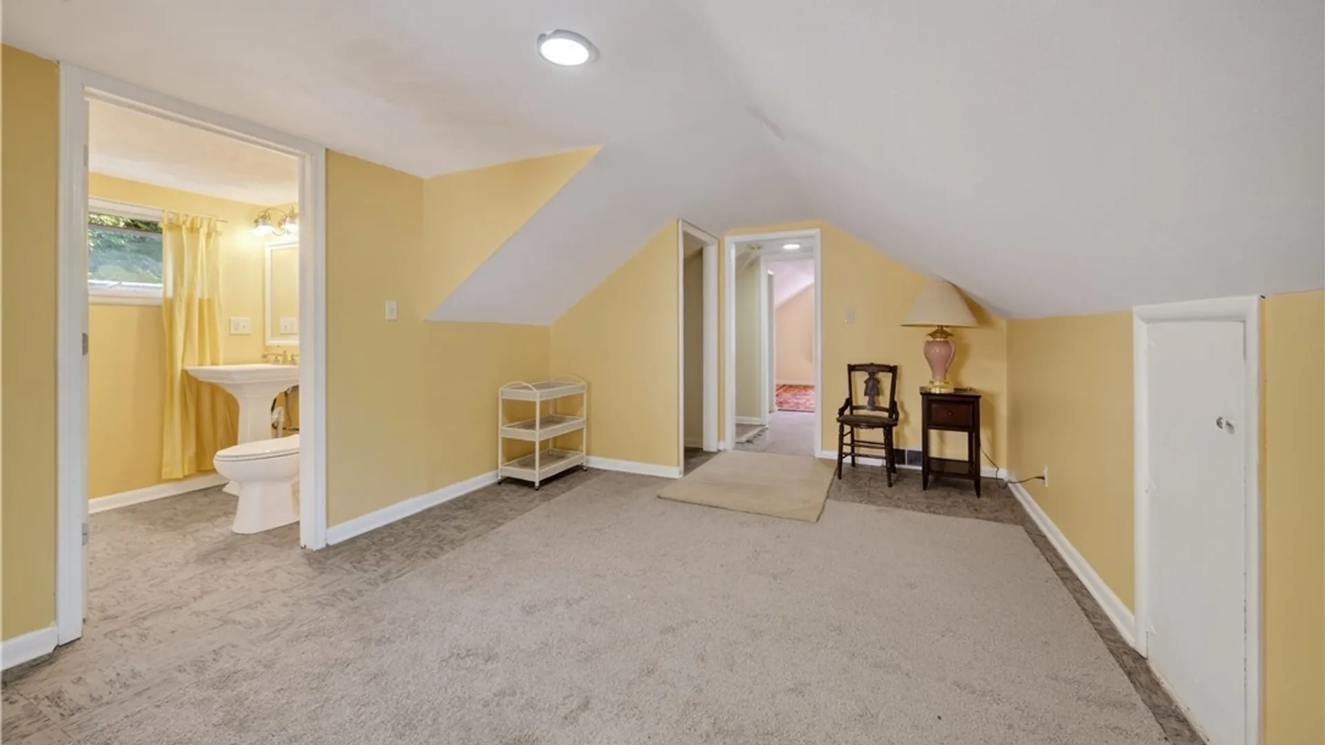 Property at 206 Searlwyn Road, Syracuse, NY 13205 22