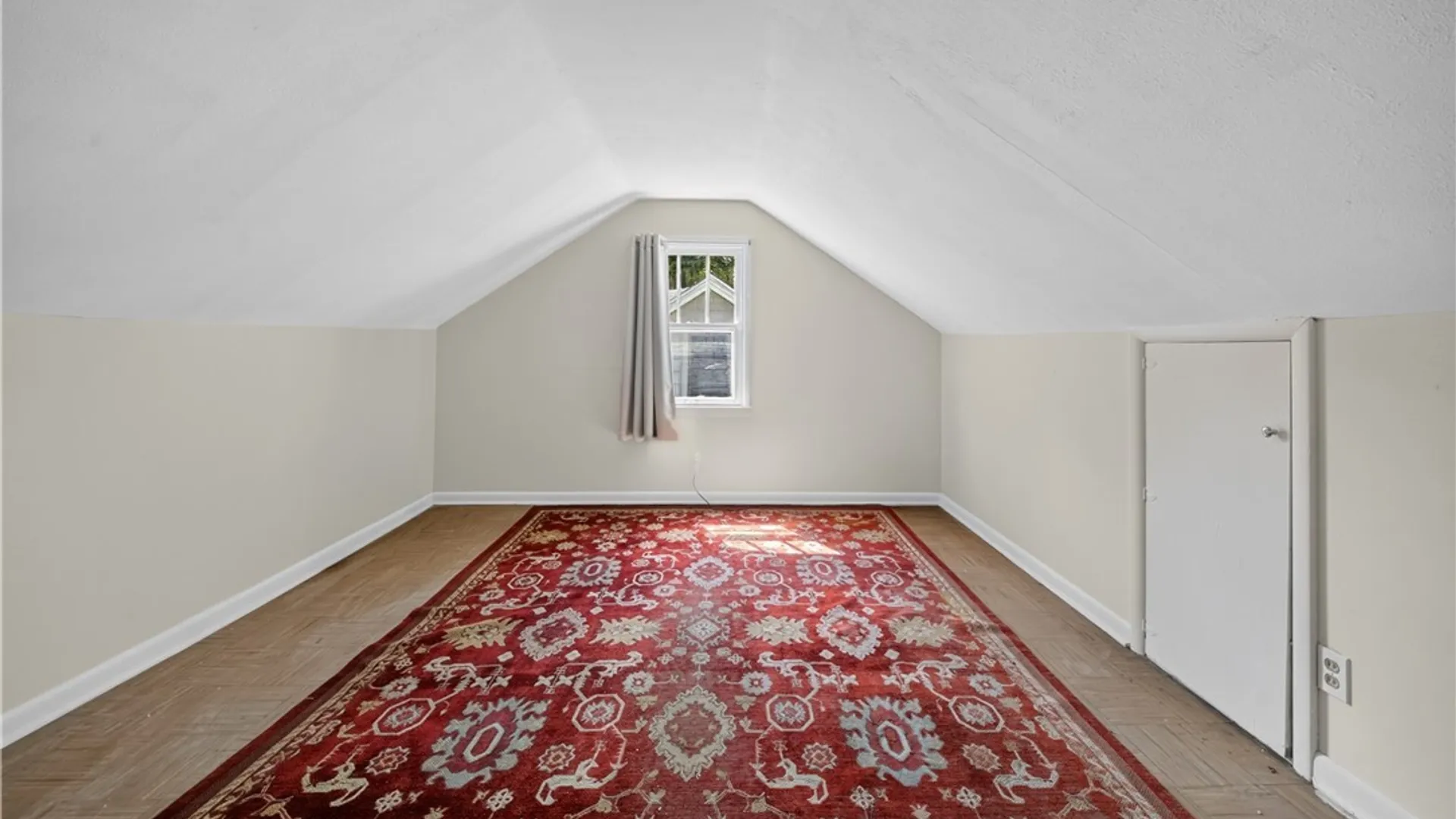 Property at 206 Searlwyn Road, Syracuse, NY 13205 25