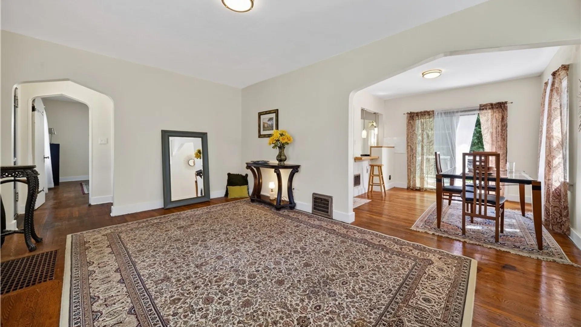 Property at 206 Searlwyn Road, Syracuse, NY 13205 7