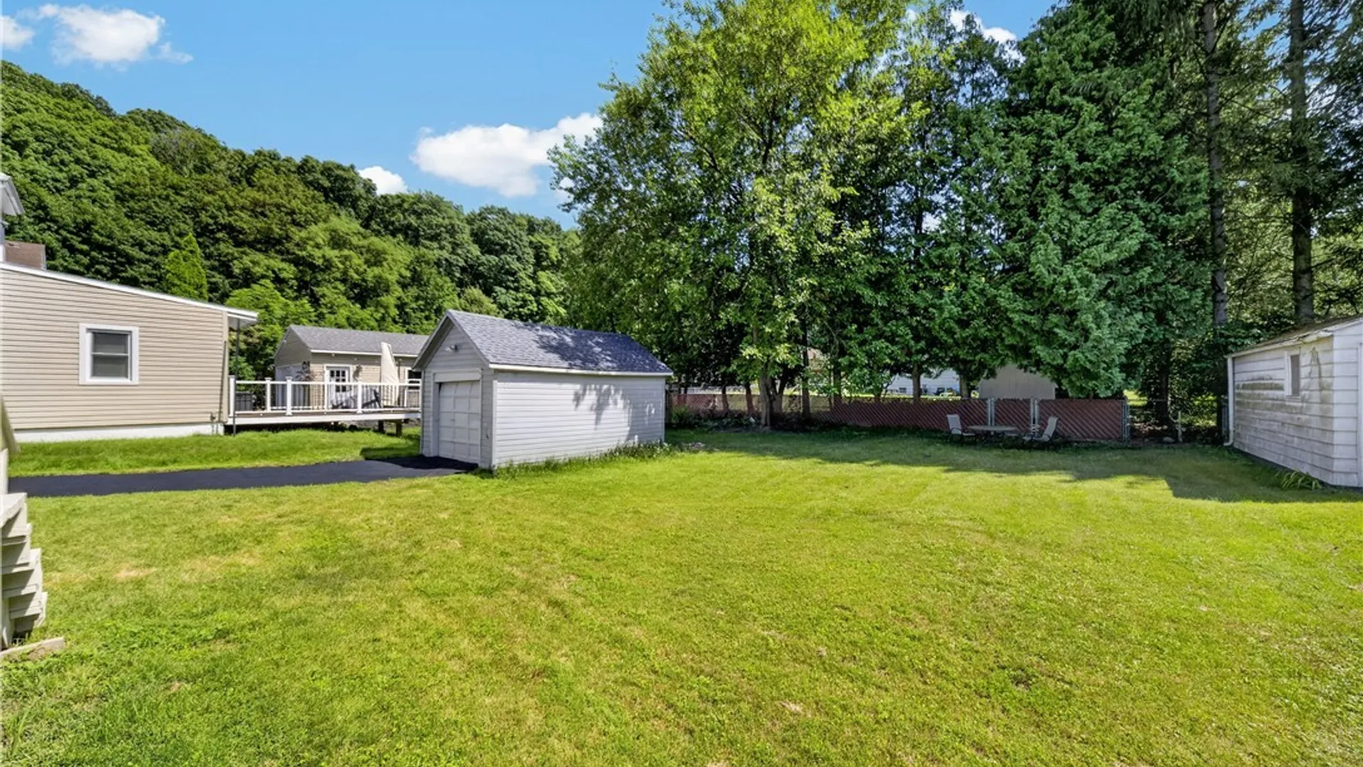 Property at 206 Searlwyn Road, Syracuse, NY 13205 36