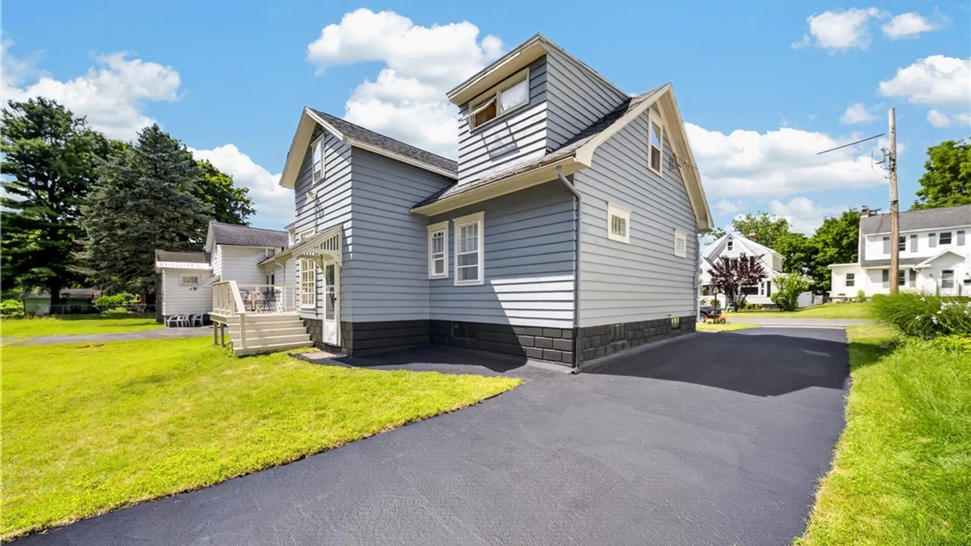 Property at 206 Searlwyn Road, Syracuse, NY 13205 37