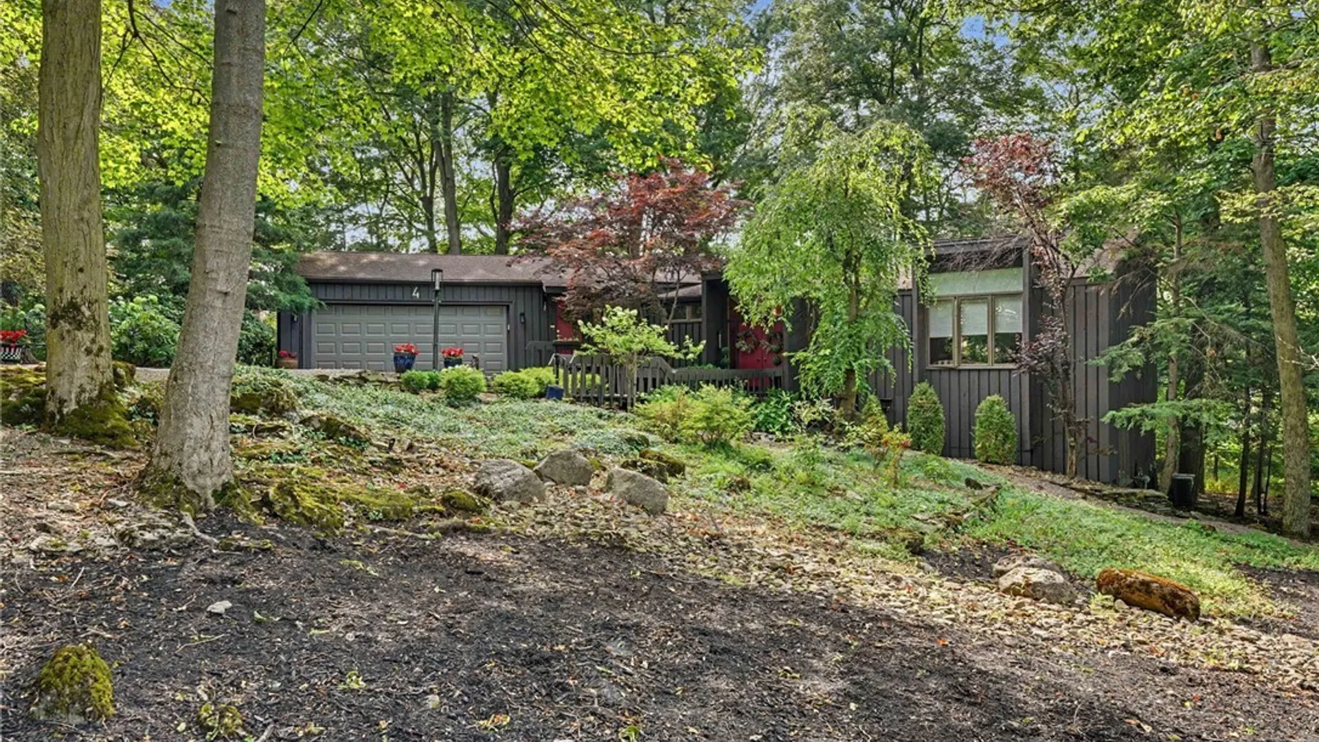Property at 4 Brompton Woods, Amherst, NY 14221 2