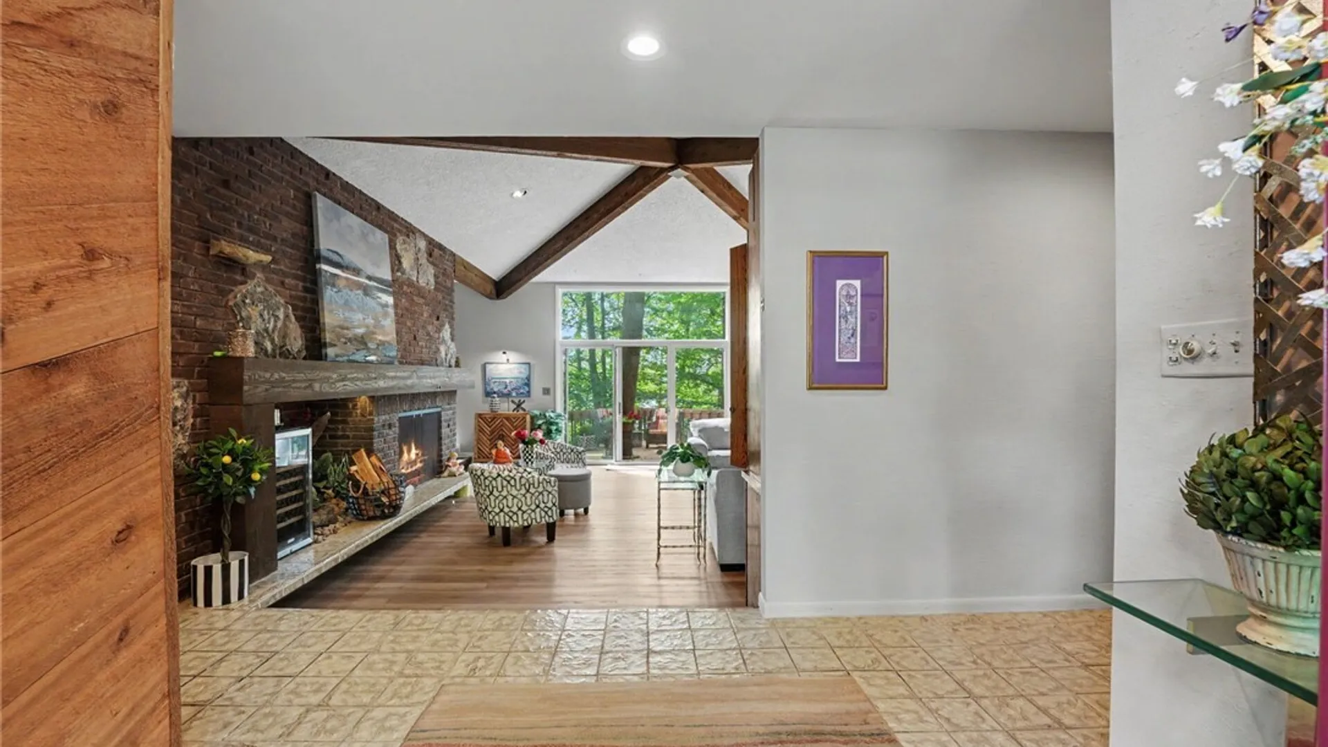 Property at 4 Brompton Woods, Amherst, NY 14221 5