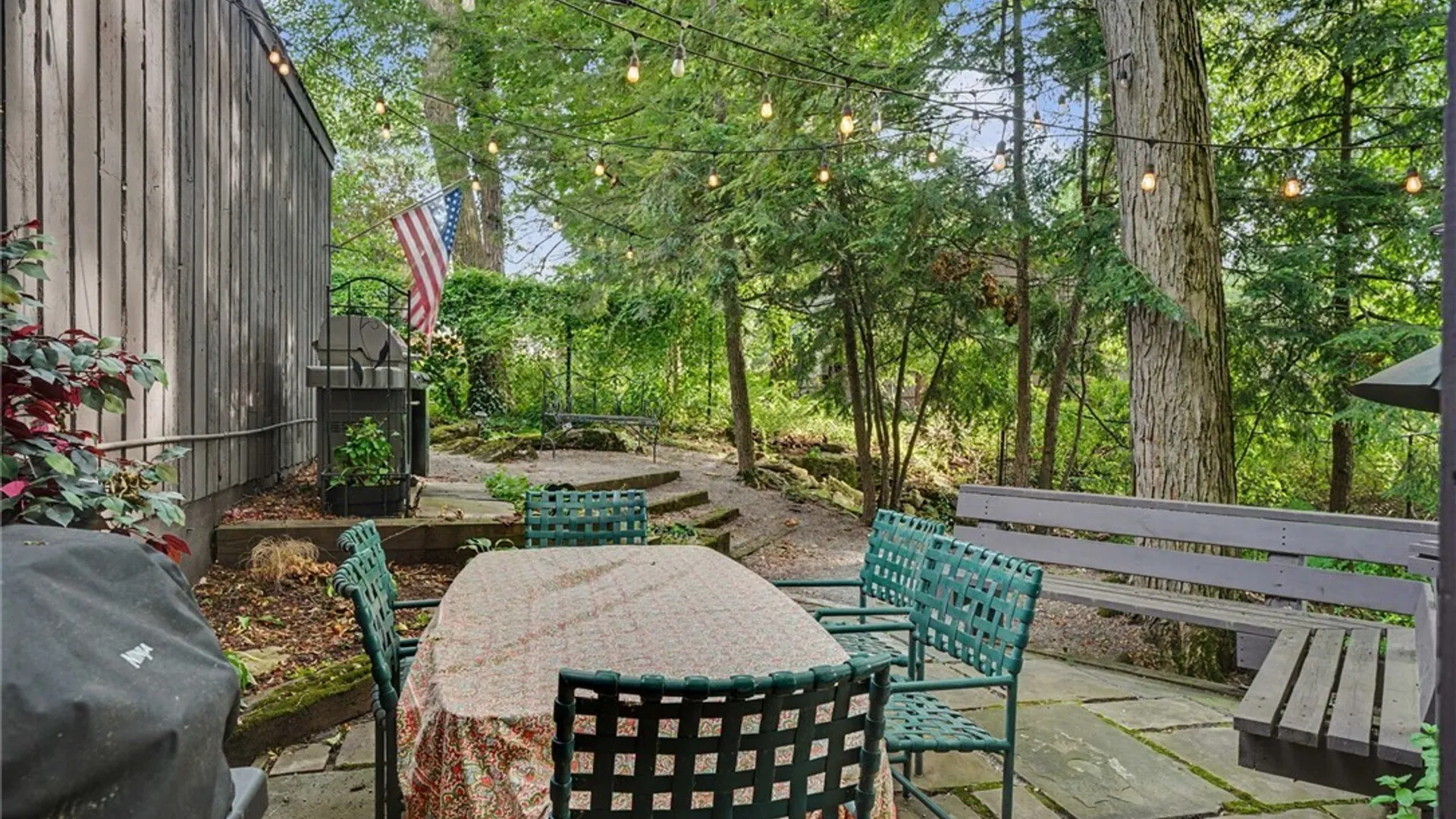 Property at 4 Brompton Woods, Amherst, NY 14221 21