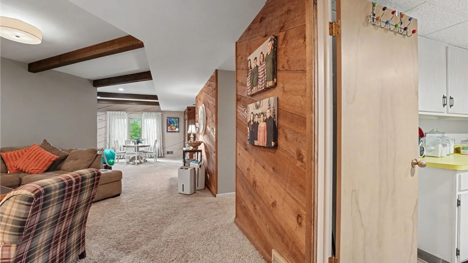 Property at 4 Brompton Woods, Amherst, NY 14221 38
