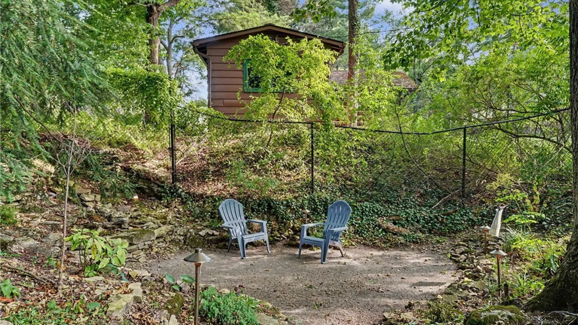 Property at 4 Brompton Woods, Amherst, NY 14221 46