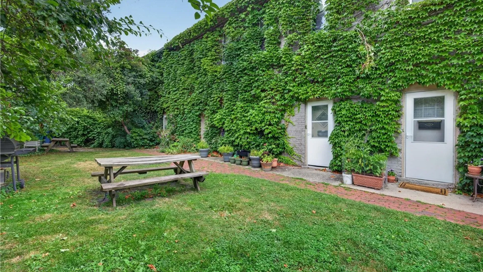 Property at 399 S Elmwood Avenue, Buffalo, NY 14201 41