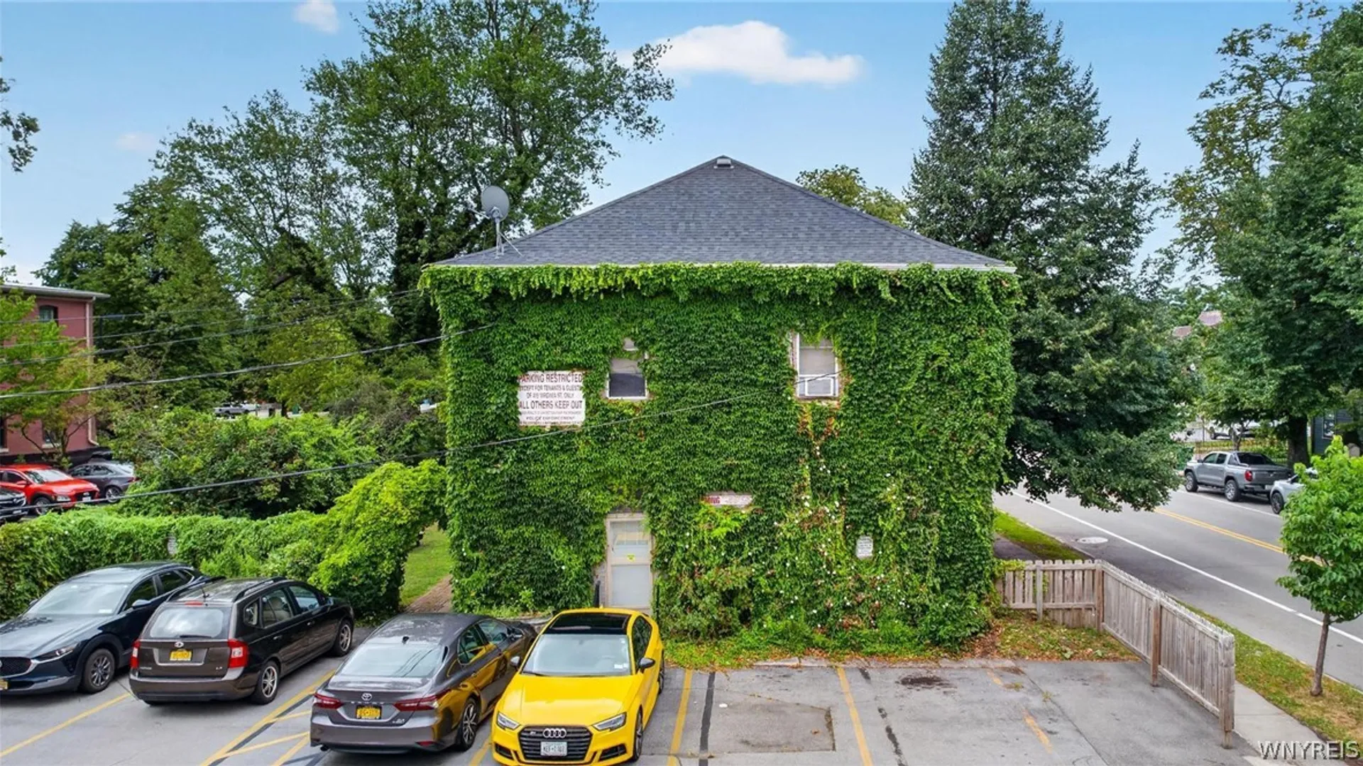 Property at 399 S Elmwood Avenue, Buffalo, NY 14201 44