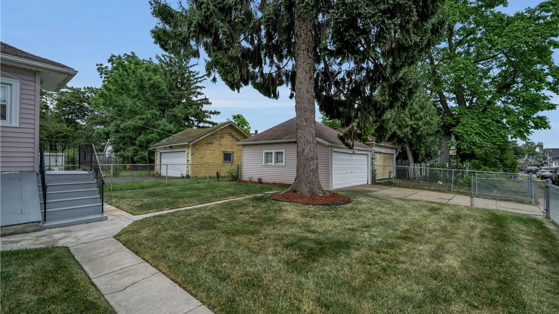 Property at 3 Donaldson Road, Buffalo, NY 14208 3