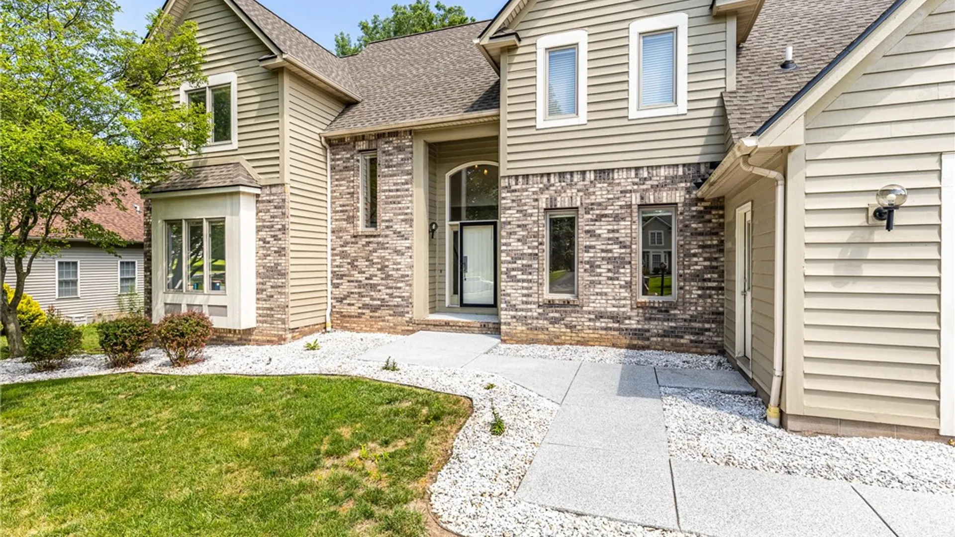 Property at 660 Treasure Circle, Webster, NY 14580 3