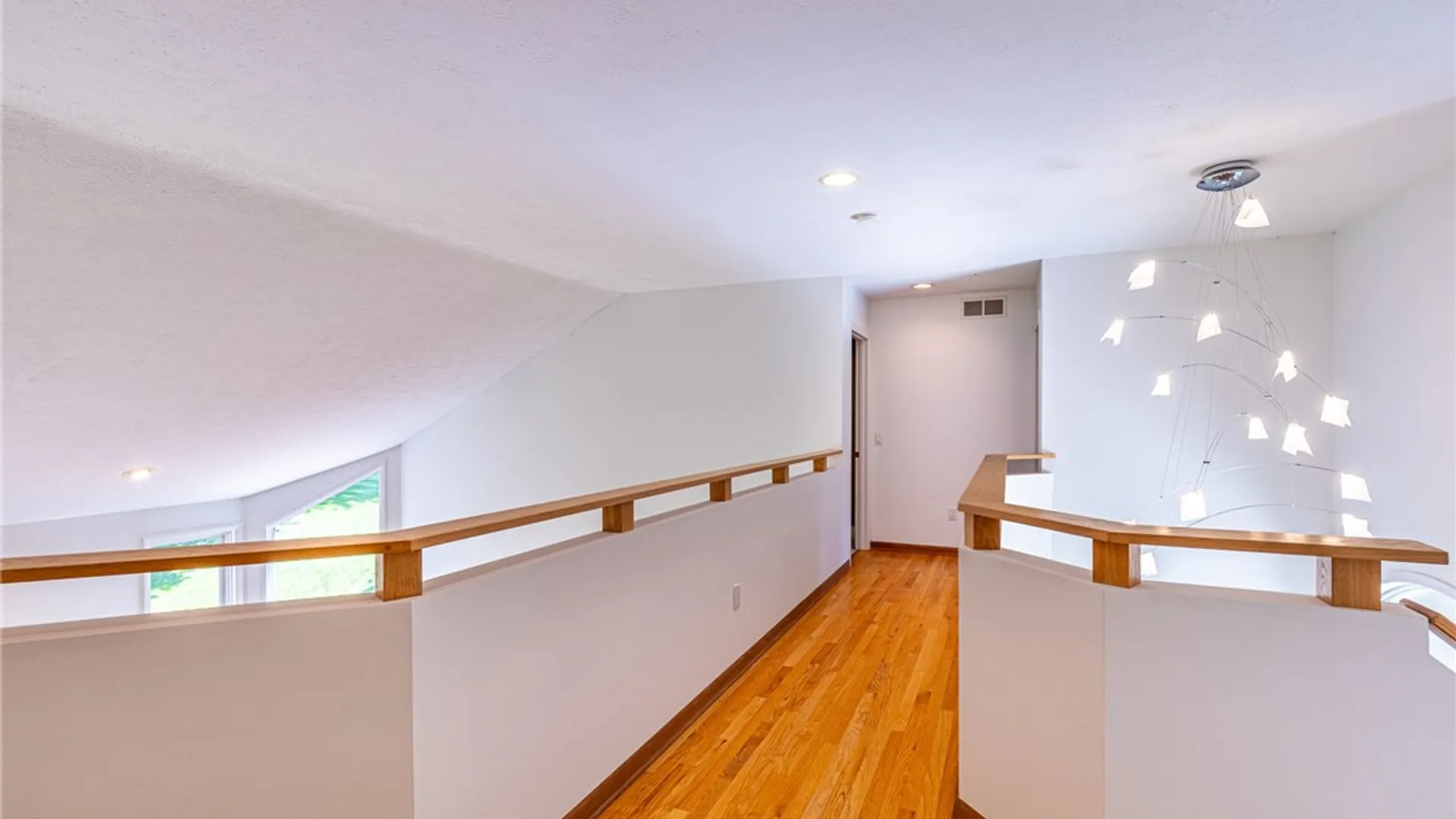 Property at 660 Treasure Circle, Webster, NY 14580 32