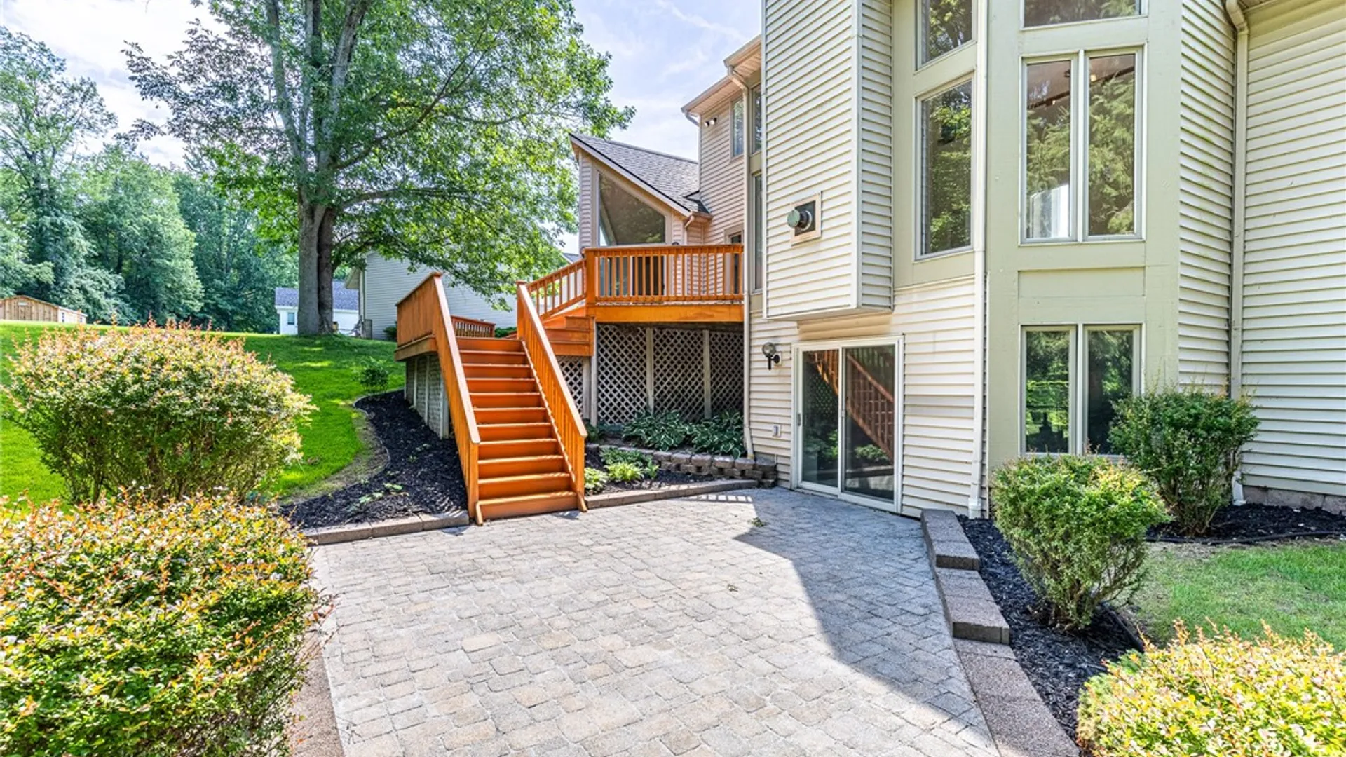 Property at 660 Treasure Circle, Webster, NY 14580 49