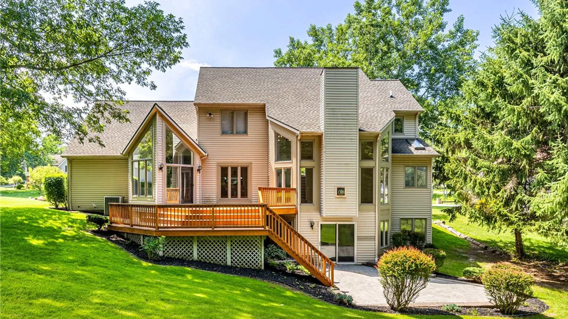 Property at 660 Treasure Circle, Webster, NY 14580 50