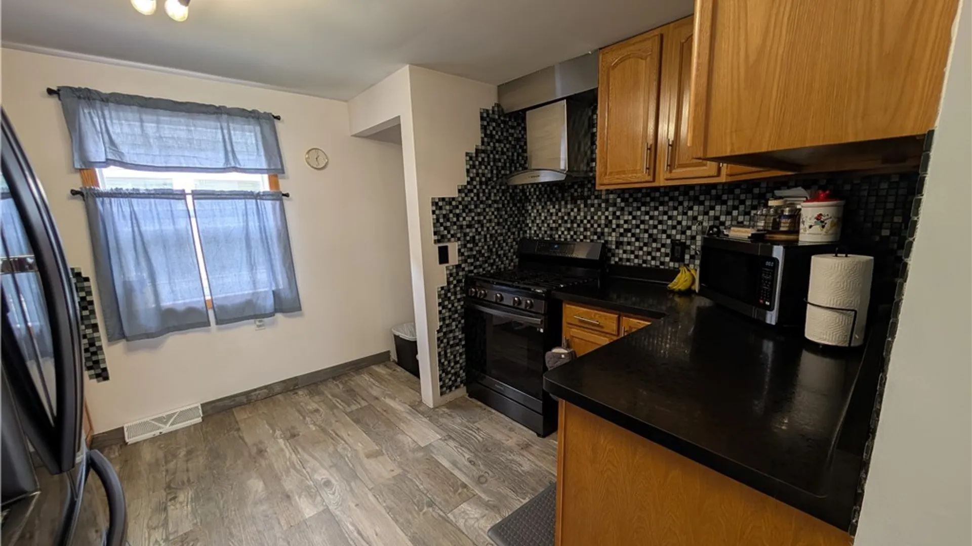 Property at 287 Crowley Avenue, Buffalo, NY 14207 6