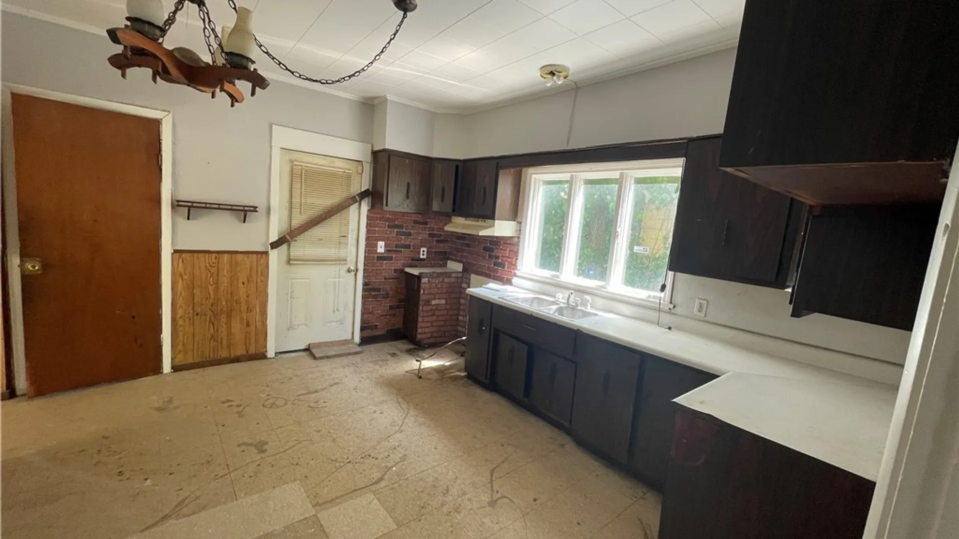 Property at 410 Emerson Street, Rochester, NY 14613 3