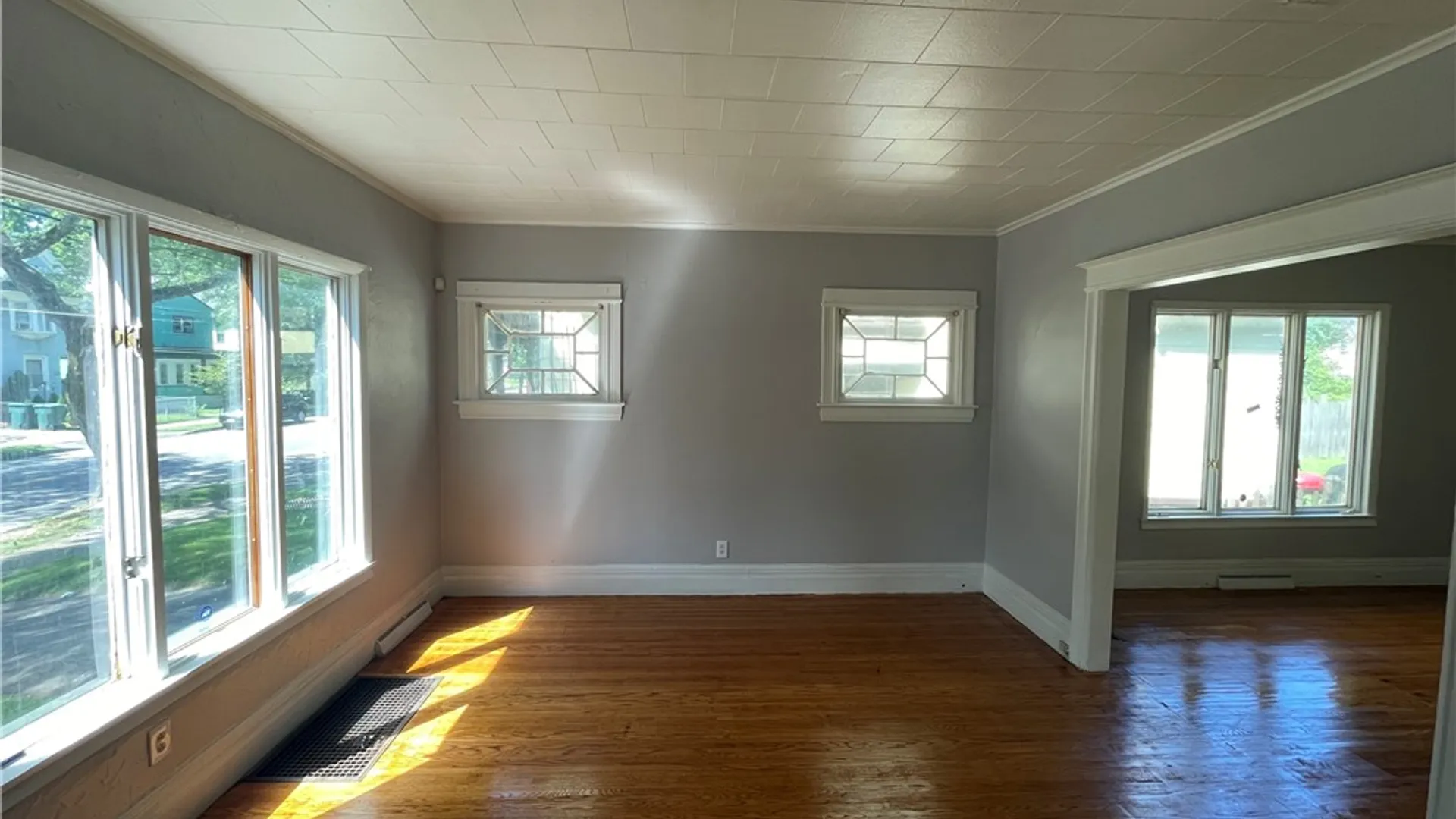 Property at 410 Emerson Street, Rochester, NY 14613 4