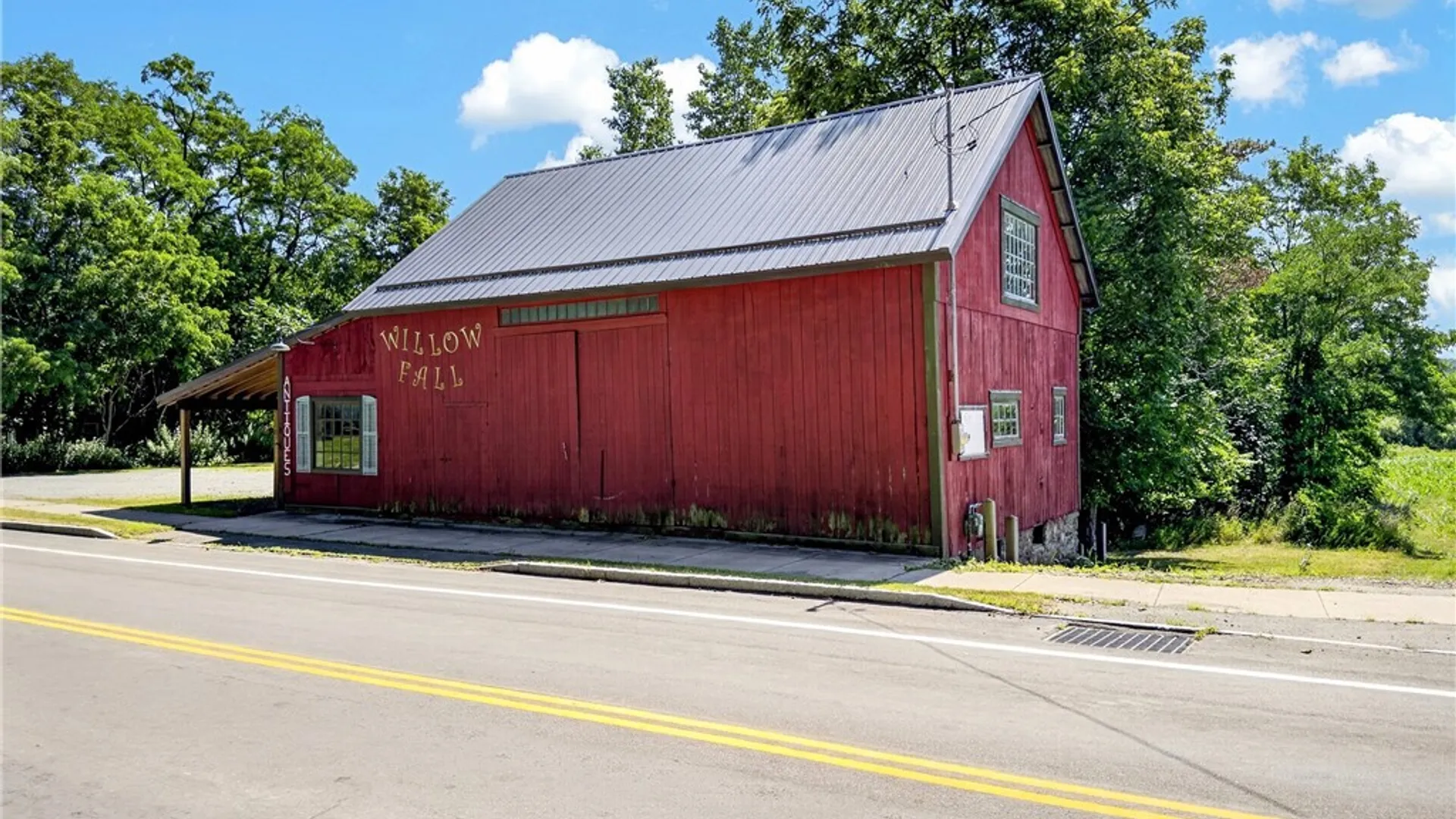 Property at 71 S Academy Street, Middlebury, NY 14591 6