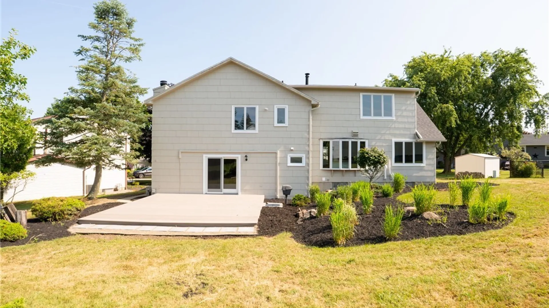 Property at 81 Hilltop Court, West Seneca, NY 14224 5
