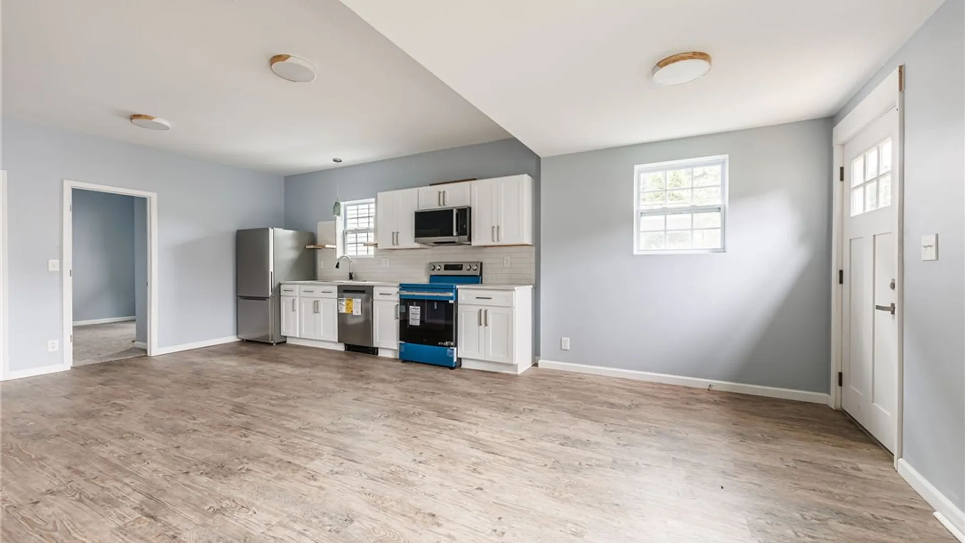 Property at 27 W Main ( apt 1 ) Street, Sodus, NY 14551 4