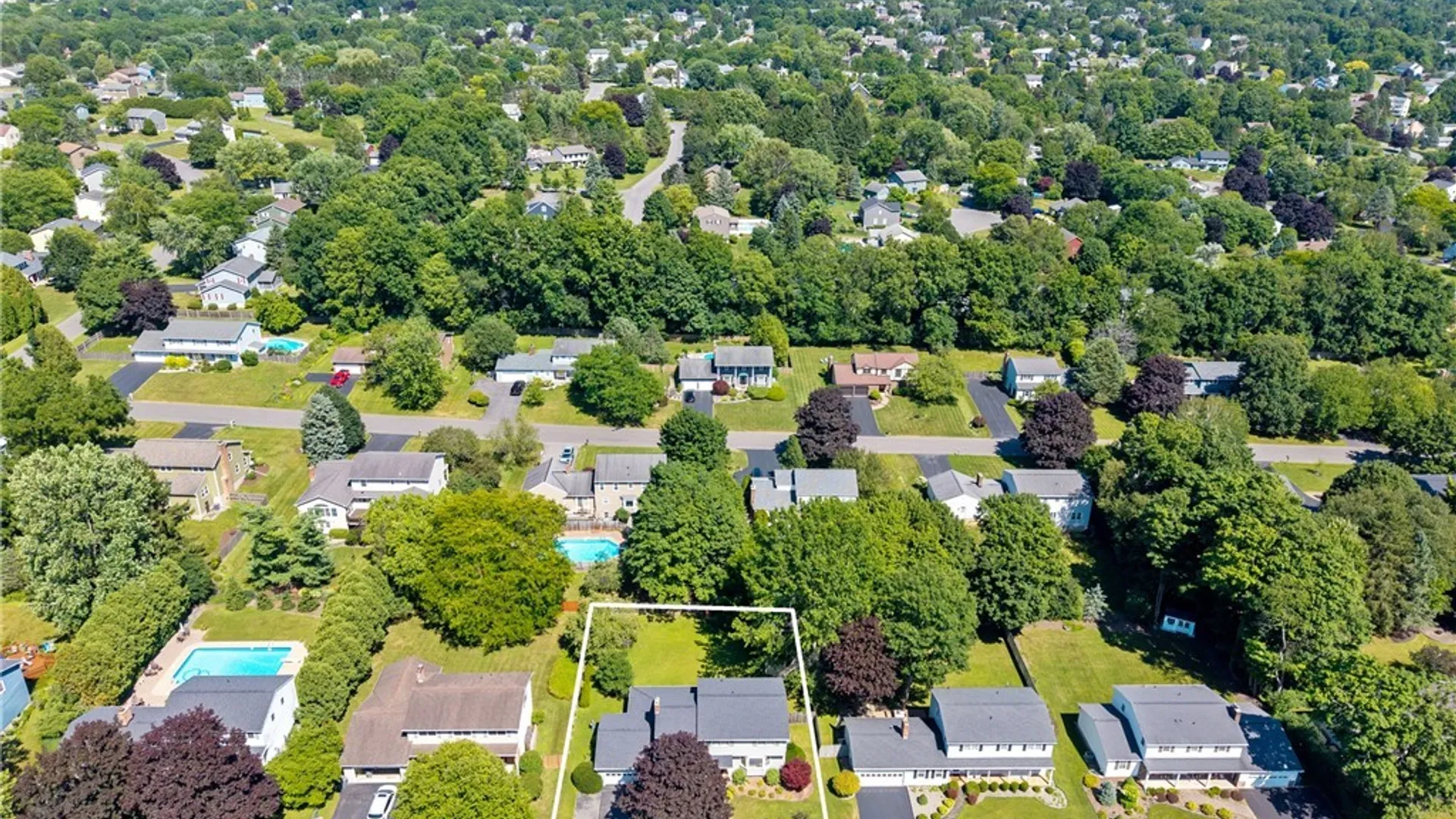 Property at 4776 Edgeworth Drive, Manlius, NY 13104 43