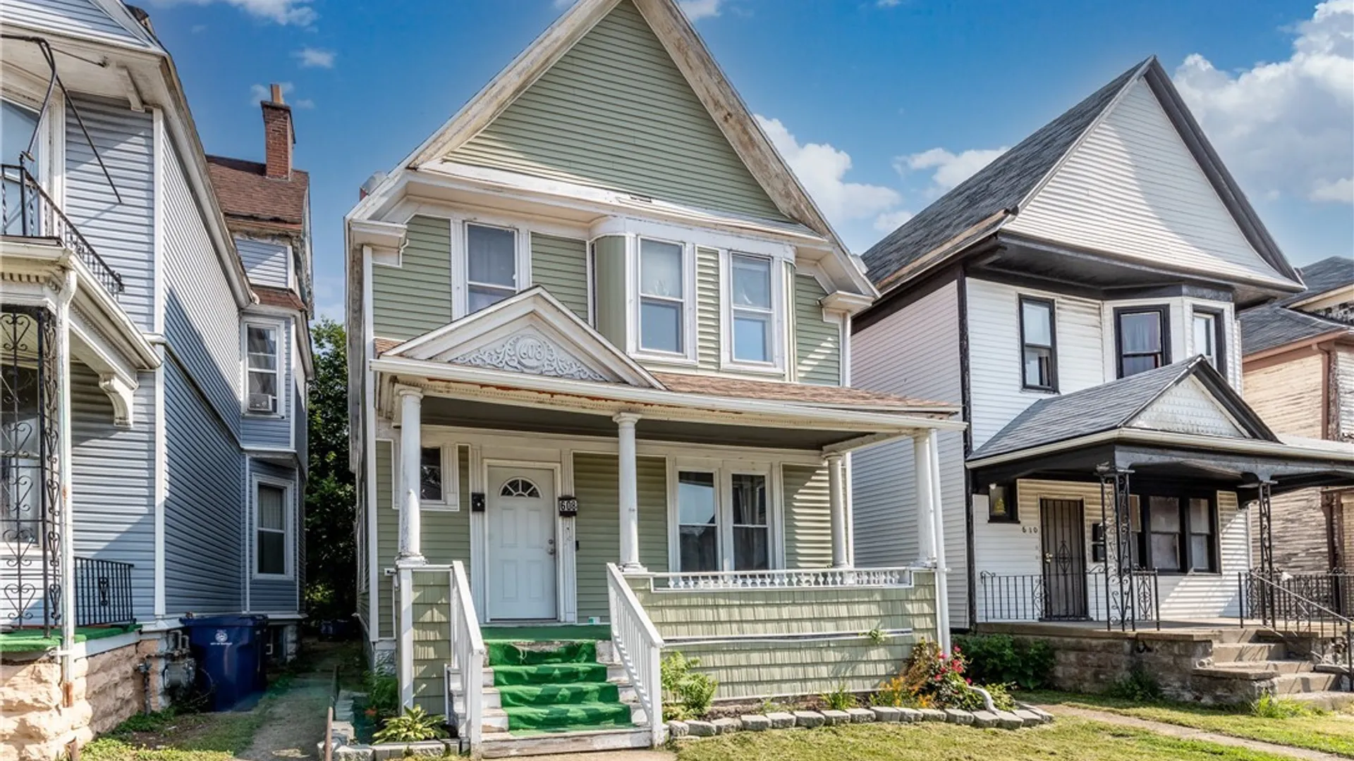 Property at 608 Woodlawn Avenue, Buffalo, NY 14211 3