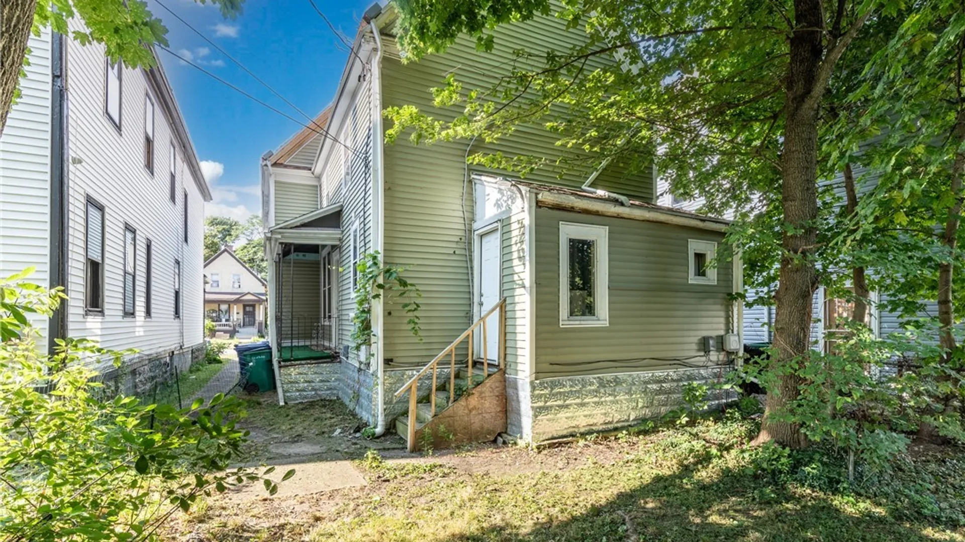 Property at 608 Woodlawn Avenue, Buffalo, NY 14211 6
