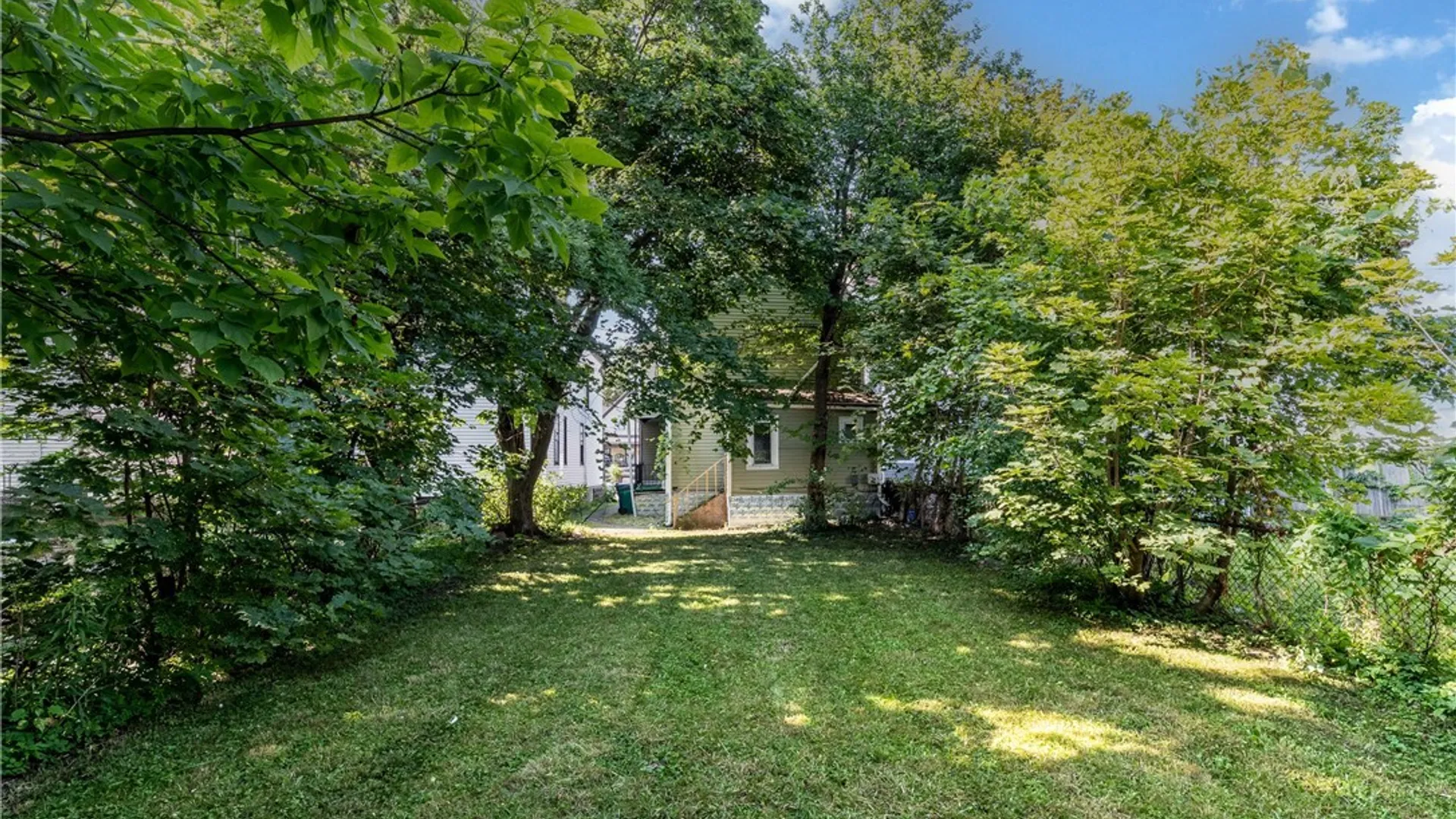 Property at 608 Woodlawn Avenue, Buffalo, NY 14211 5