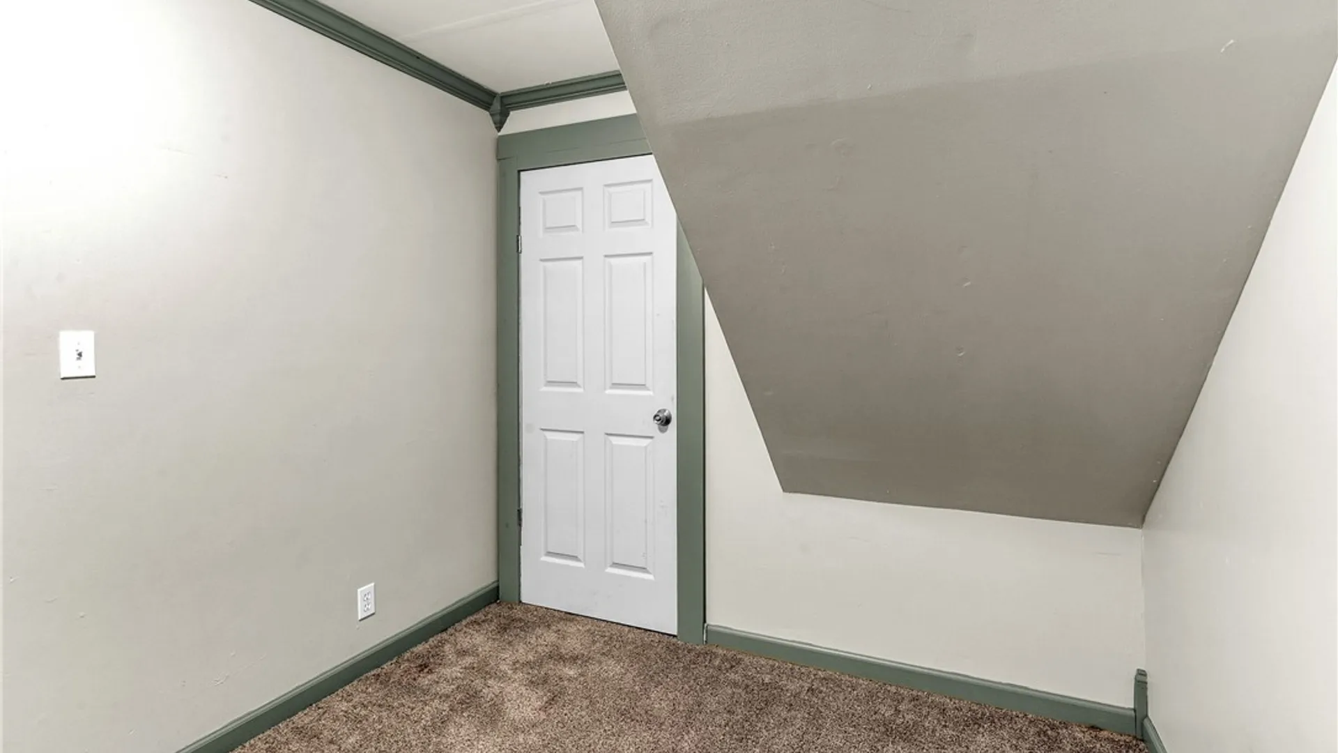 Property at 608 Woodlawn Avenue, Buffalo, NY 14211 19