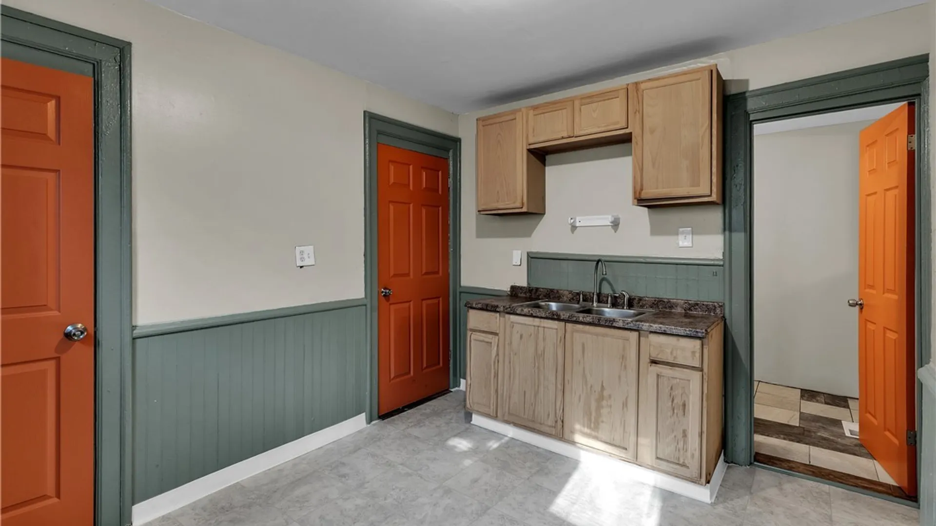 Property at 608 Woodlawn Avenue, Buffalo, NY 14211 24
