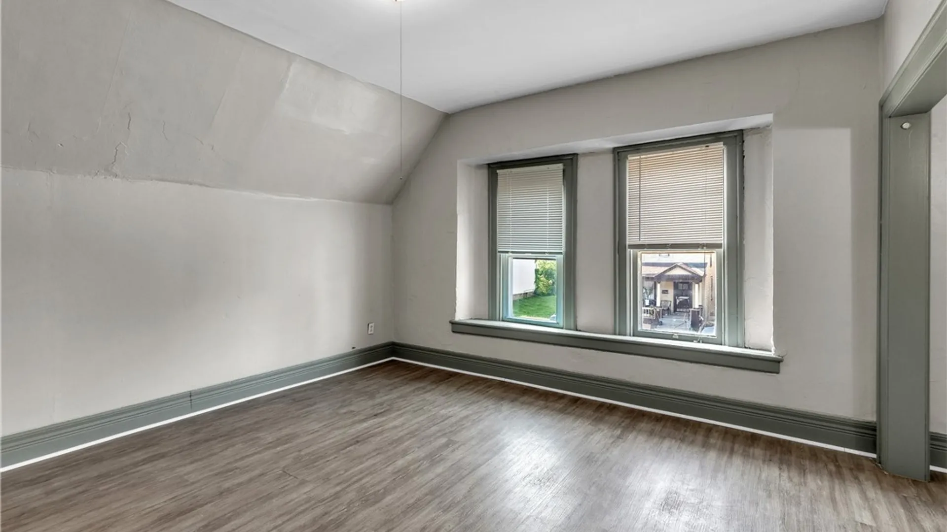 Property at 608 Woodlawn Avenue, Buffalo, NY 14211 34