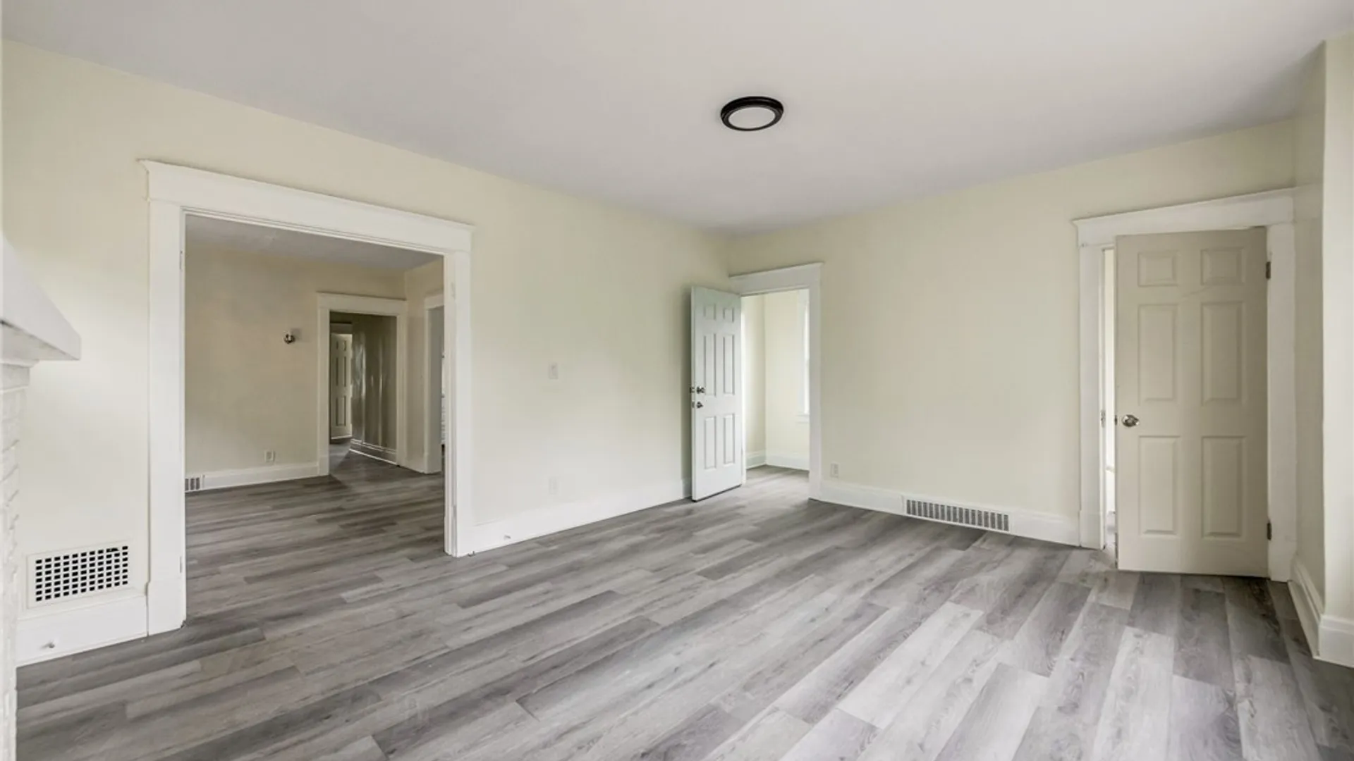 Property at 113 Donaldson Road, Buffalo, NY 14208 28