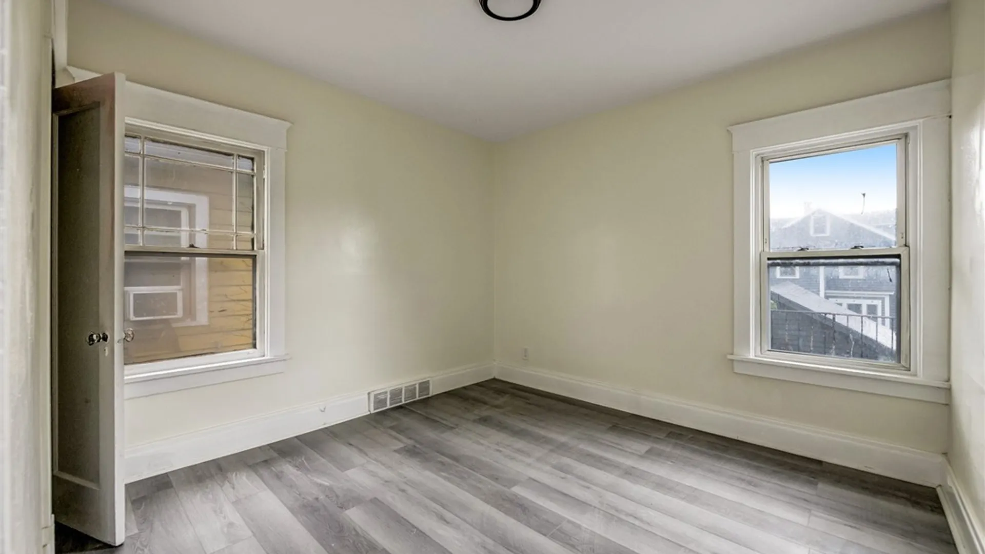 Property at 113 Donaldson Road, Buffalo, NY 14208 35