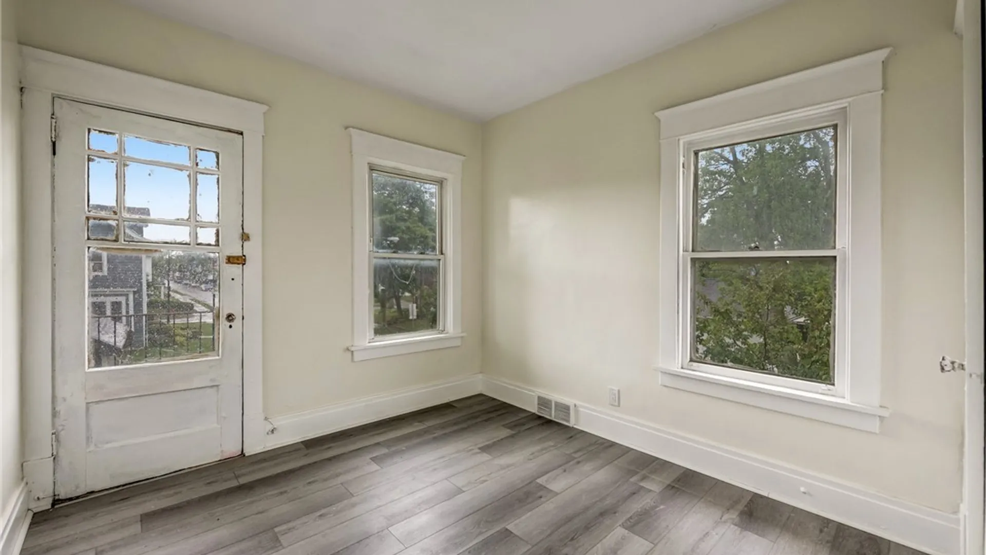 Property at 113 Donaldson Road, Buffalo, NY 14208 36
