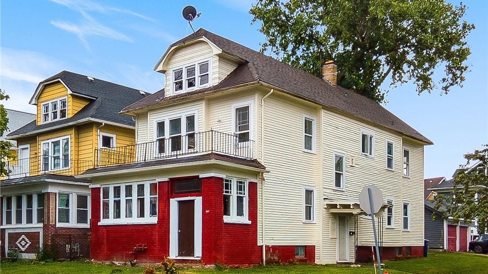 Property at 113 Donaldson Road, Buffalo, NY 14208 2