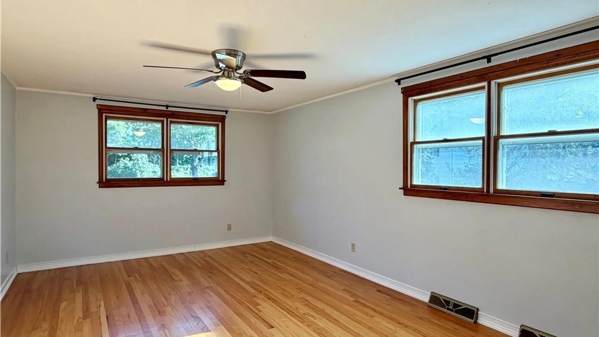 Property at 122 Silverlace Terrace, Camillus, NY 13219 27