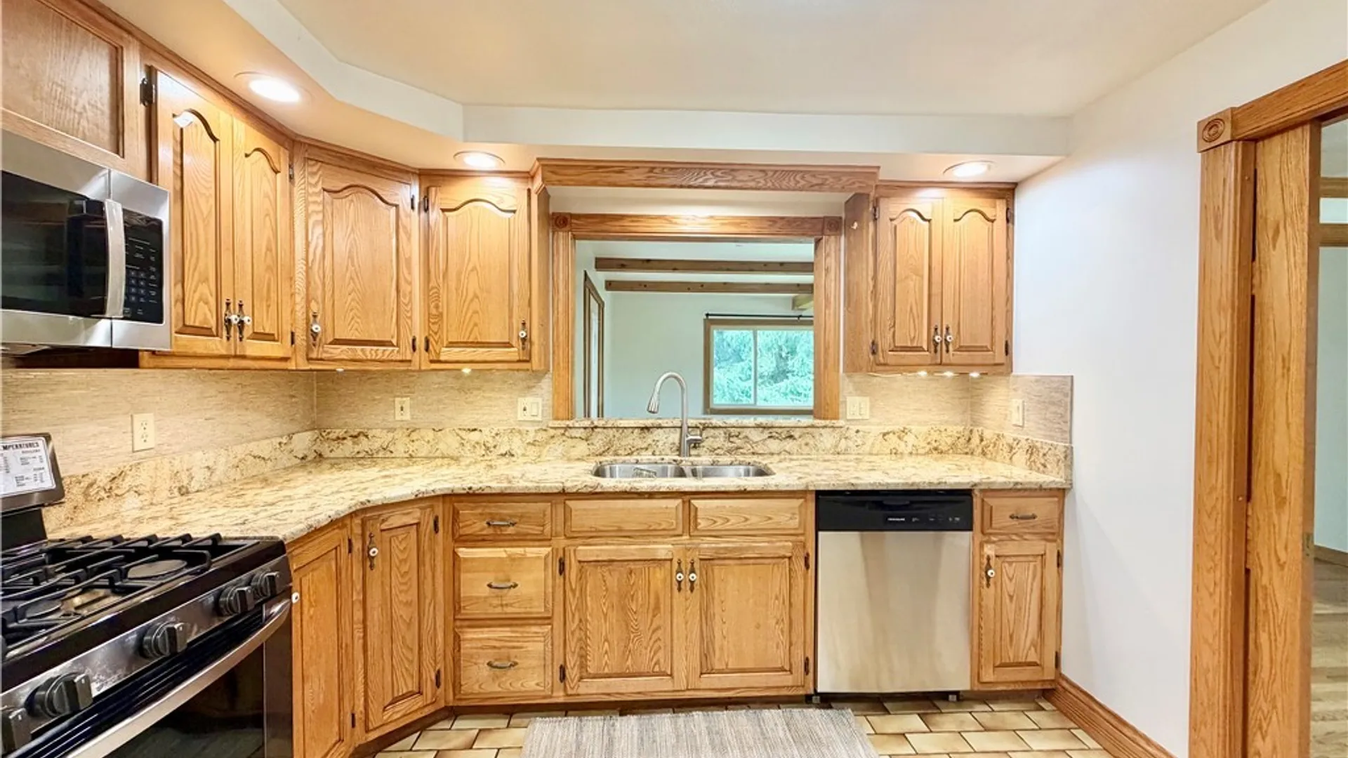 Property at 122 Silverlace Terrace, Camillus, NY 13219 15